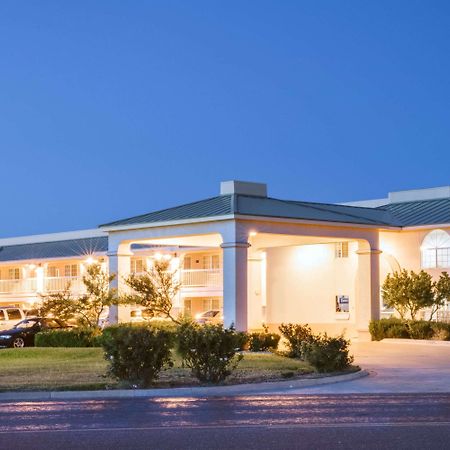 Days Inn By Wyndham Fort Stockton Exterior photo